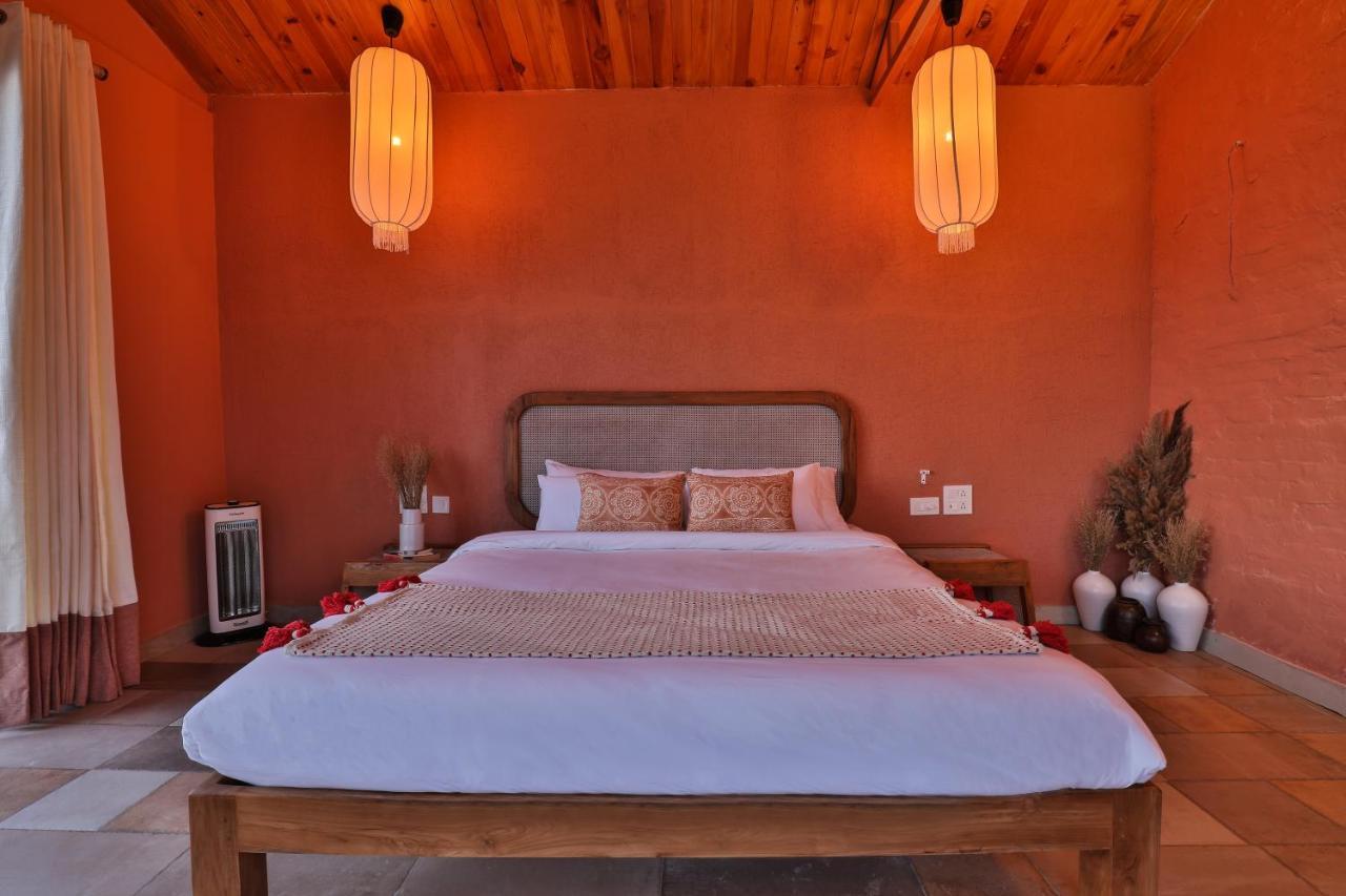 Bed & Breakfast Seclude Pangot, Perch *